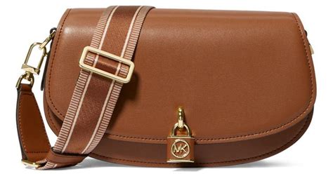 Mila Medium Leather Messenger Bag 